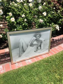 Iconic Sexy Marilyn Monroe Picture
