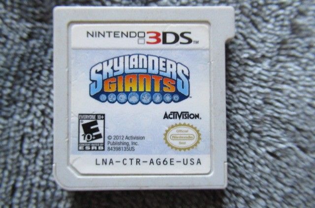 Nintendo 3DS SKYLANDERS GIANTS GAME