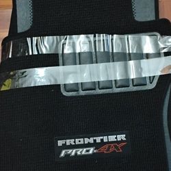 CAR FLOOR MAT SET 