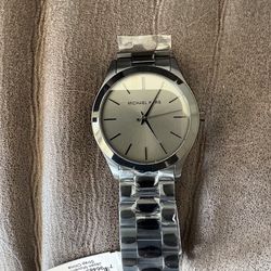 Michael Kors oversized, slim, black tone