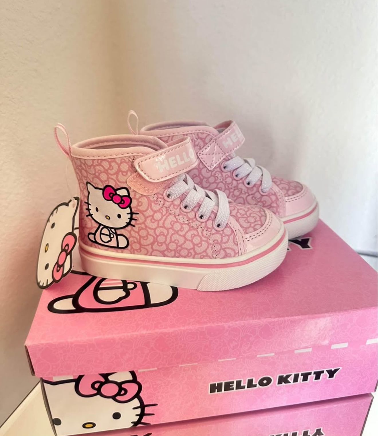 Hello Kitty Girls Shoes