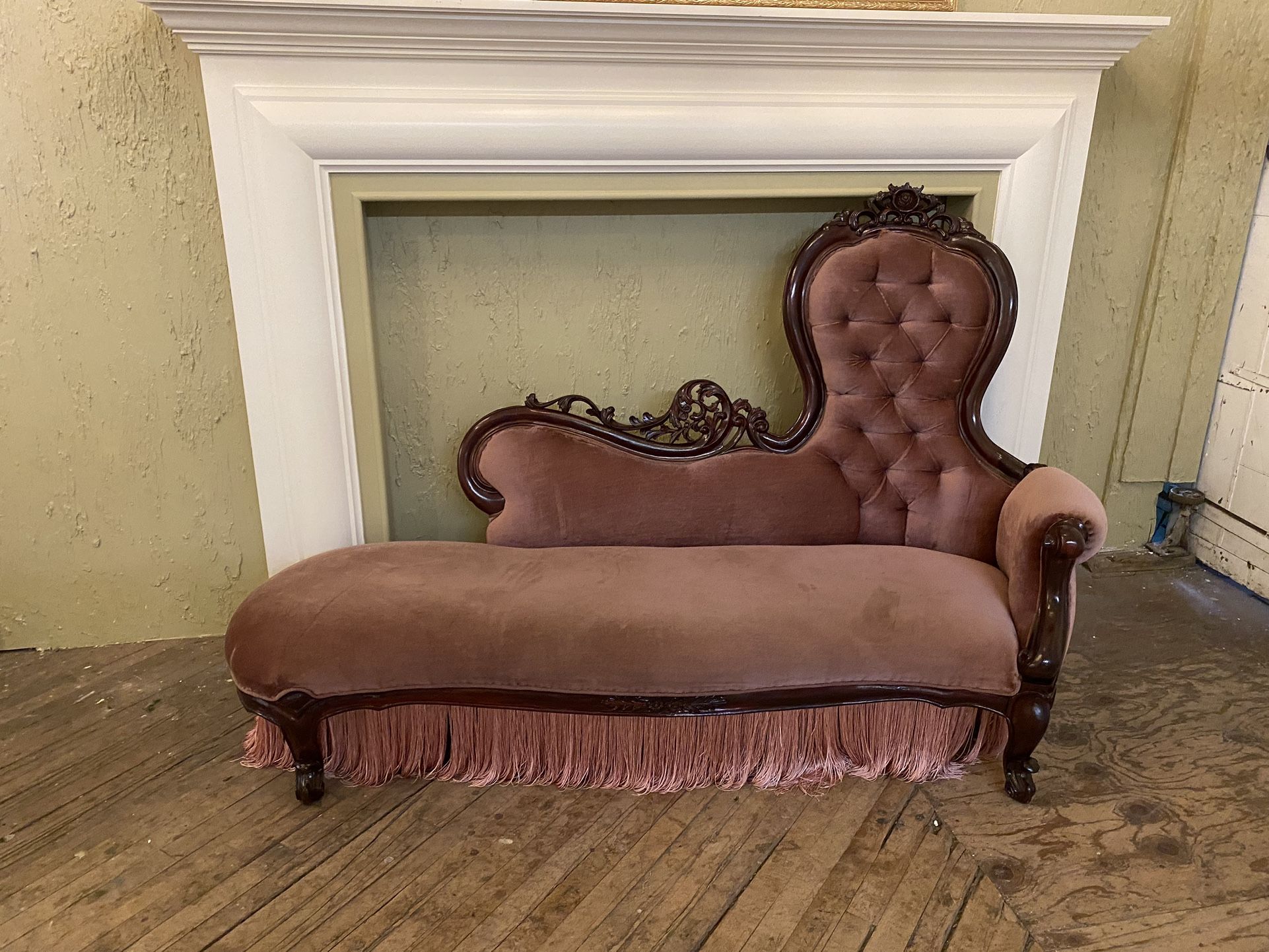 French Chaise Lounge 