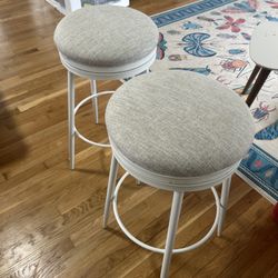 Bar & Dining Stools