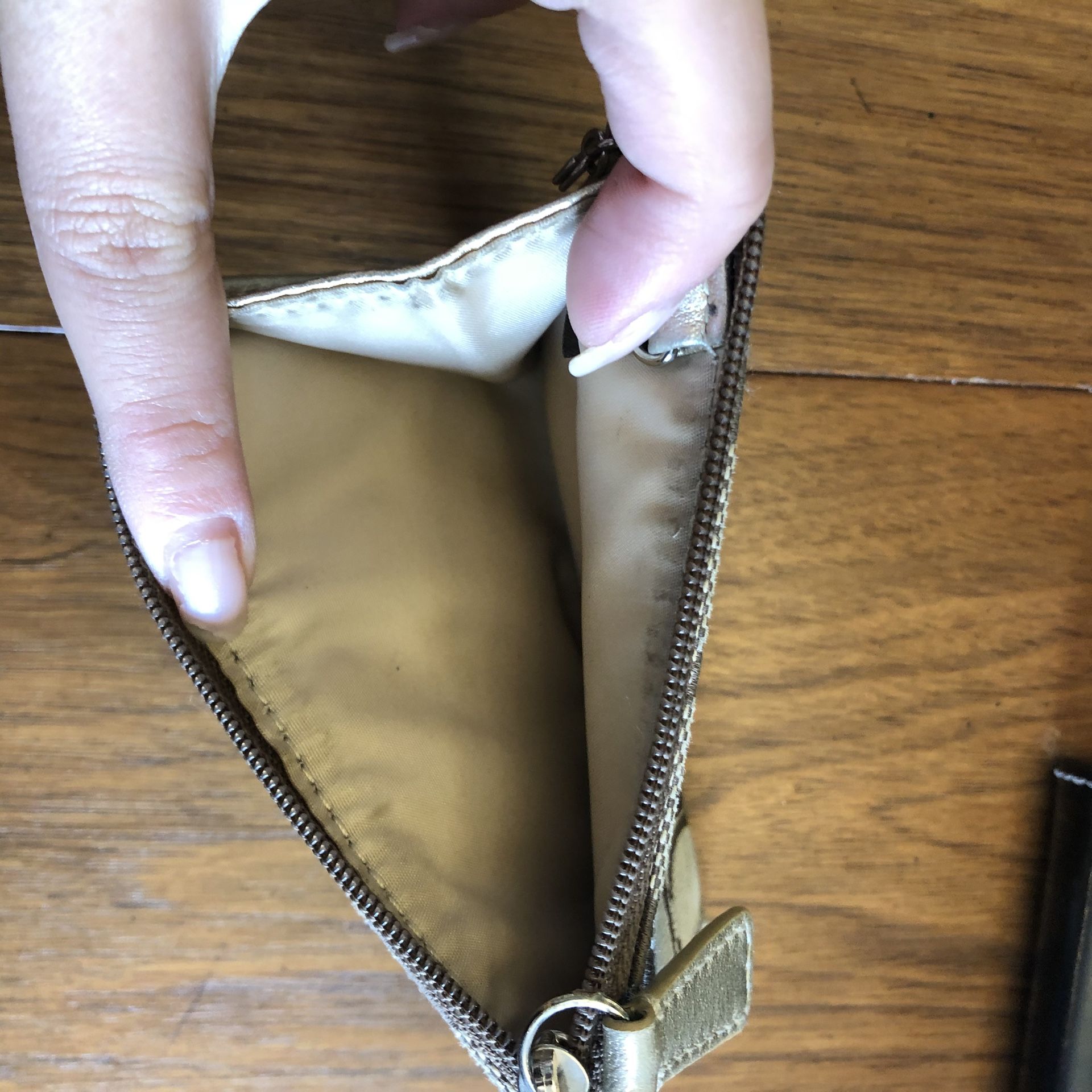 Coach zip cardholder