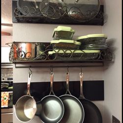 Princess house shelf and hooks  for pans or towels 