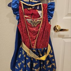 Kids Wonder Woman costume
- Size 10-12