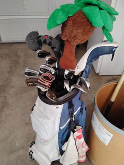 TaylorMade golf set