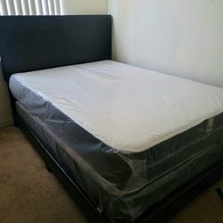 NEW Full MATTRESS and BOX SPRING. -Bed frame not included👍