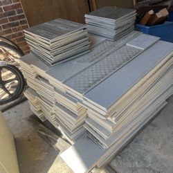 Porcelain Tile (Seconds) Off-White