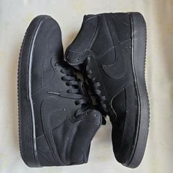 Nike Air Jordan Suede Material Size 10.5 Jordan's Are Used Have Some Scratches But Overall OK Condition 