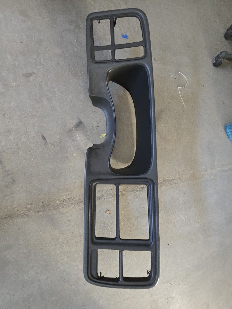 Chevy Silverado 2003 Parts Make An Offer On What You Neeed