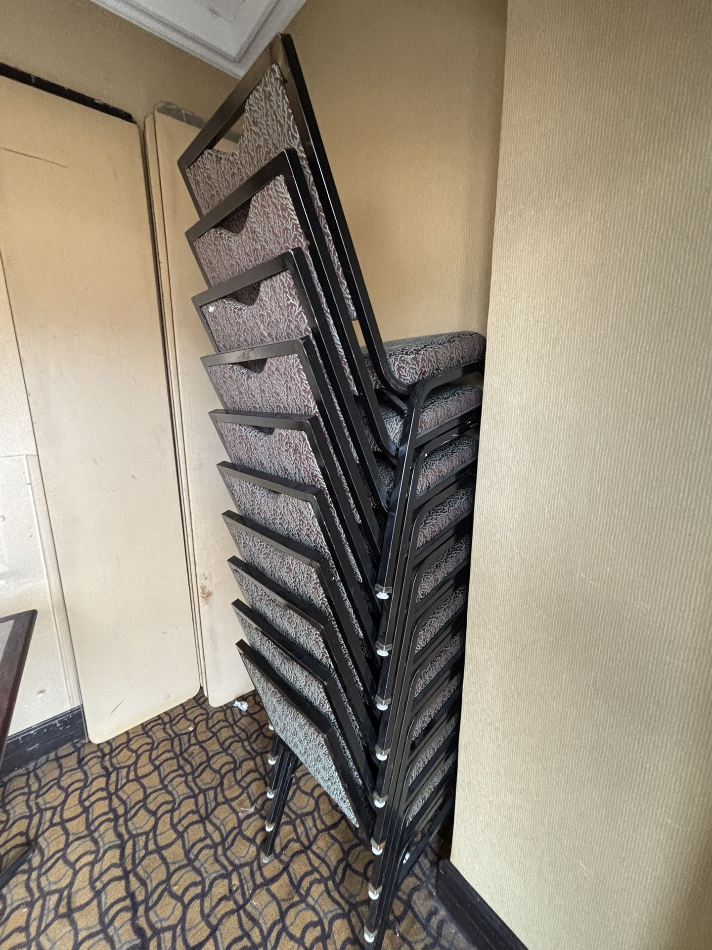 Banquet Or Restaurant Chairs