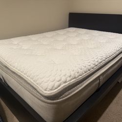 Mattress Queen Pillow top 