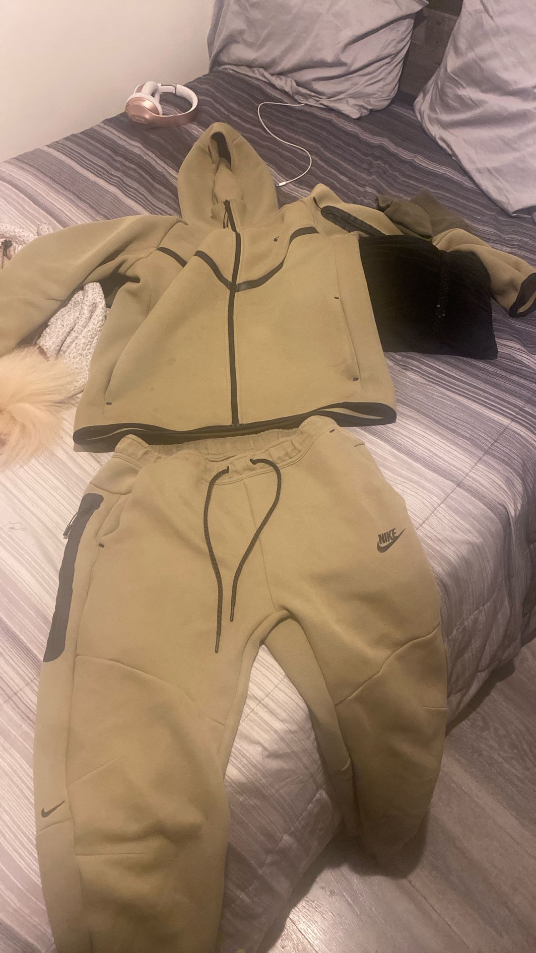 Nike Tech Jacket And Pants
