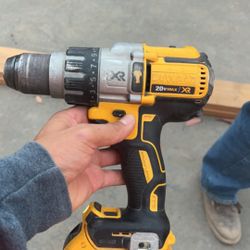 Dewalt 20v Max XR Brushless Drill