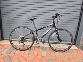 Diamondback Insight 24, youth Hybrid bike
