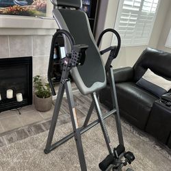 Innova Inversion Table Like new - 70 OBO