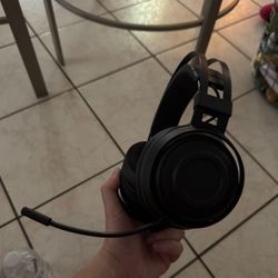 Razer Nari Wireless Headset