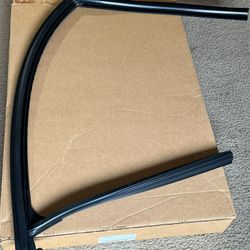 Chevrolet Cruze Weather Strip Assembly 