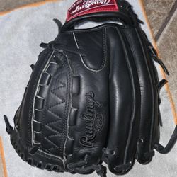 Rawlings Baseball Glove
