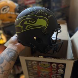 DK METCALF AUTOGRAPH HELMET
