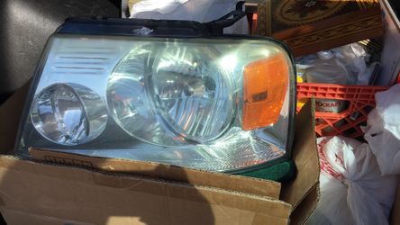 FORD F150 F-150 OEM FRONT LEFT HALOGEN HEADLIGHT HEAD LIGHT LAMP DRIVER SIDE
