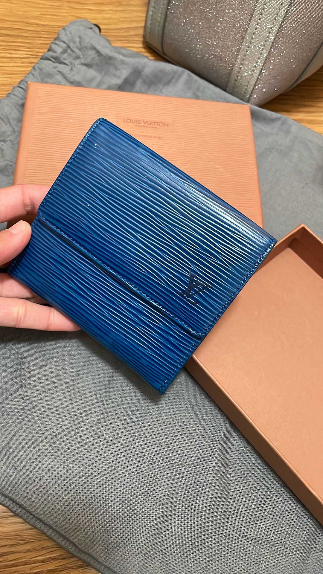 Lv Epi Wallet