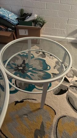 Glass top nesting table set