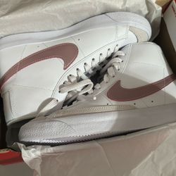 Nike Blazer Mid ‘77 