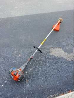 Husqvarna 525ES 8-in Handheld Gas Lawn Edger