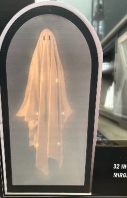 Martha Stewart 32" ghost mirror