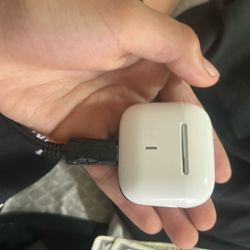 That’s an Apple AirPods Charging Case (looks like 1st/2nd gen style).