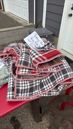 Pottery barn Quilt and shams