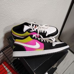 Jordan 1 Low SE