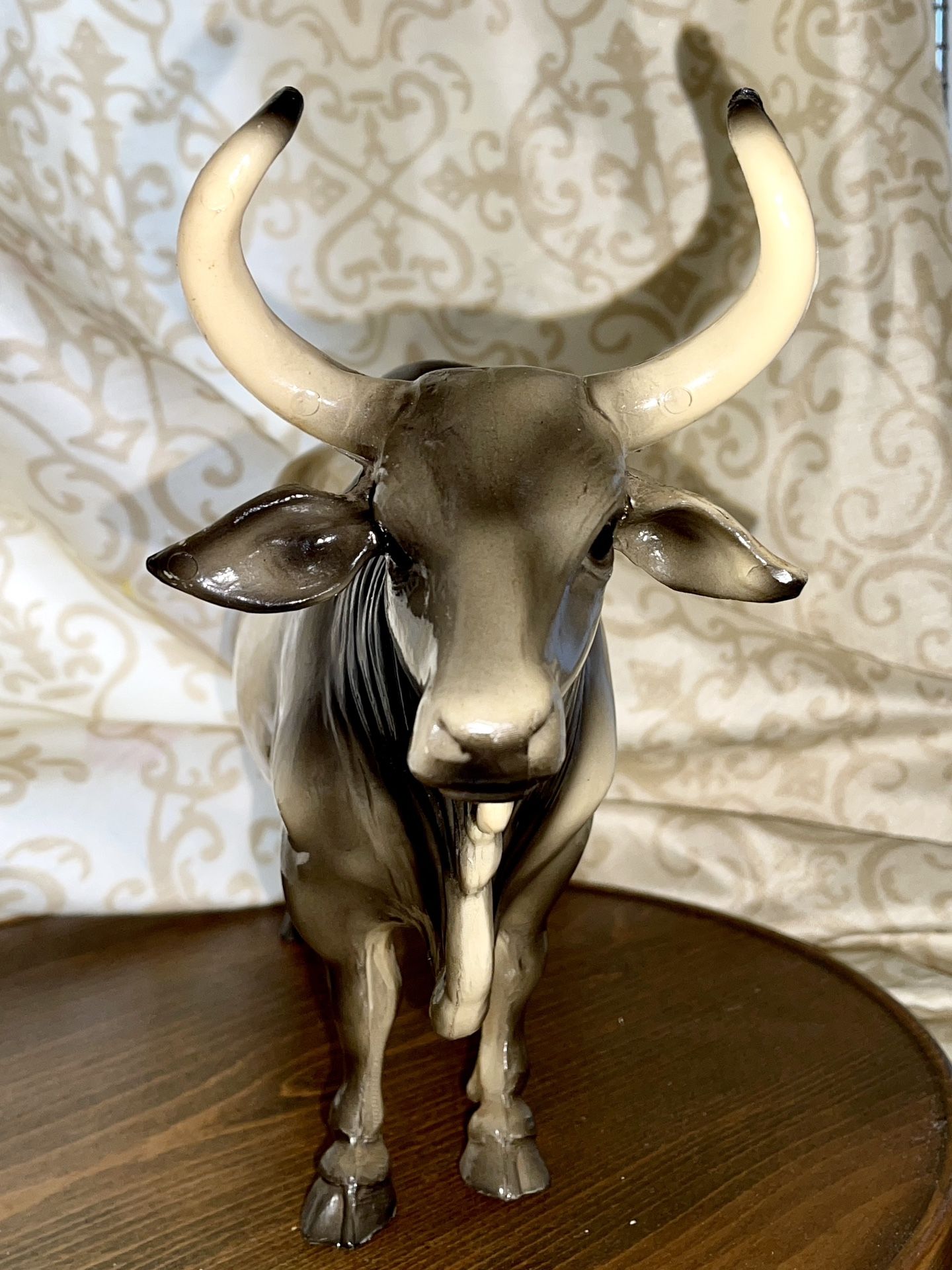 Lot Of 2 Vintage Breyer Bulls