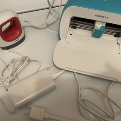 Cricut Bundle Cricut EasyPress Mini & Cricut Joy
