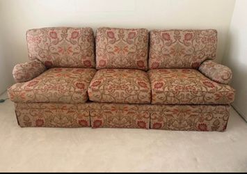 Thomasville Sofa - Excellent Condition