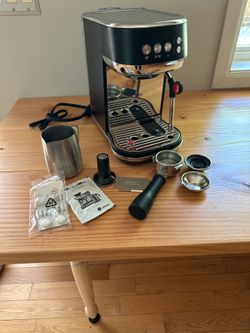 Like new Breville Bambino Plus