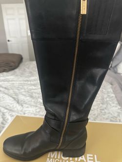 Micheal kors boots