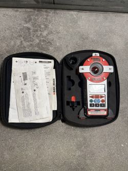 Black & Decker BullsEye Auto-Leveling Laser with Case