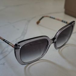 Burberry BE4323 CAROLL Sunglasses 