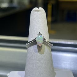 14k wg Diamond/Opal Ring