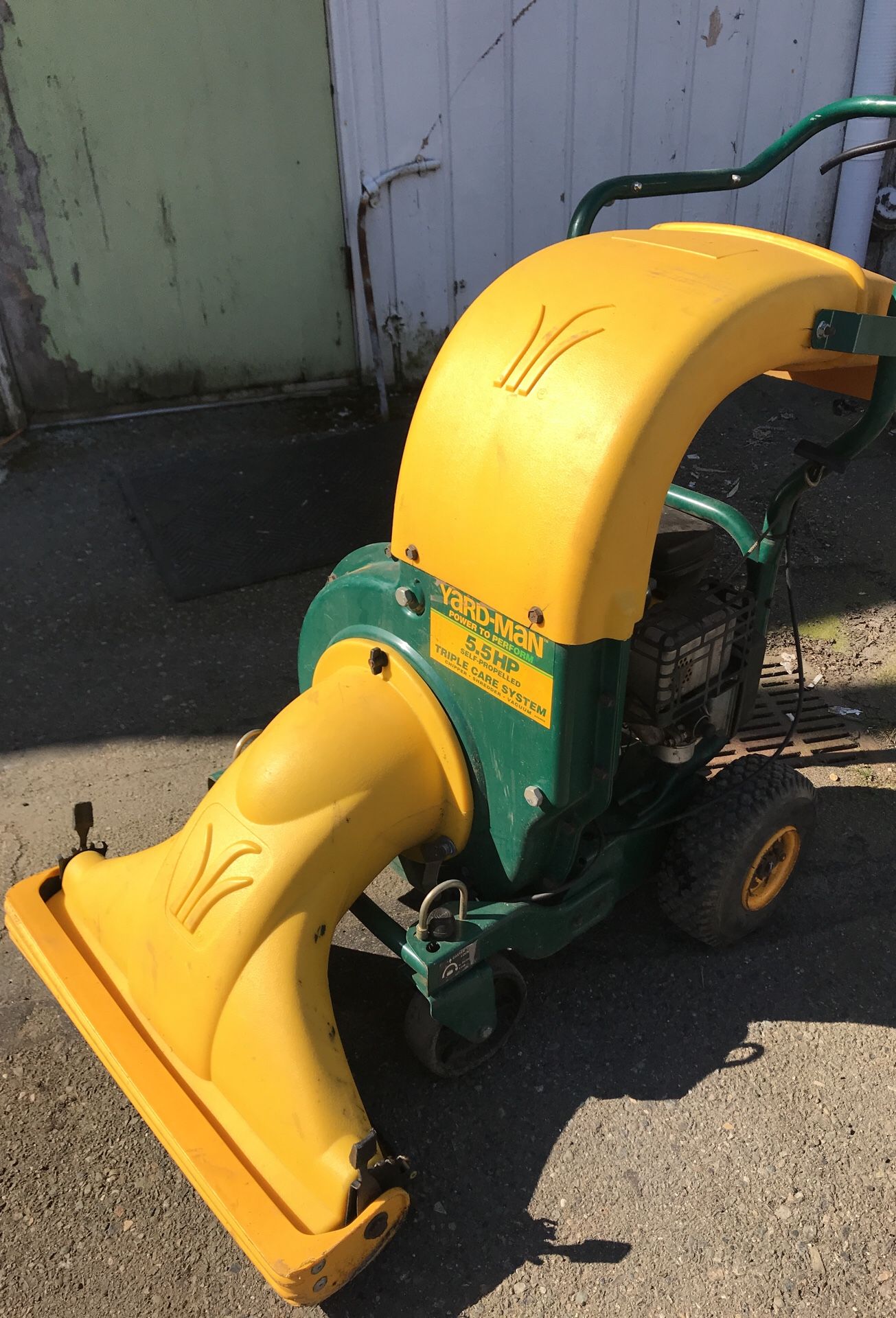 Yard man triple care system chipper shredder vacuum 5 hp