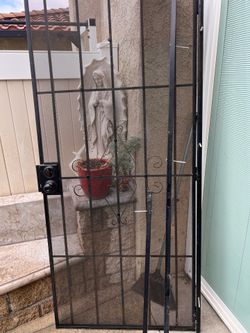Metal screen door