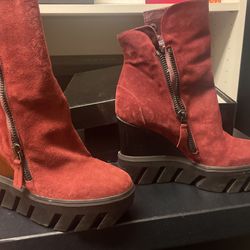 Woman’s Wedge Ankle Boots