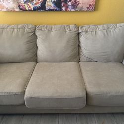 Sectional With Queen Pull Out Bed
