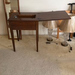Sewing Table - Free