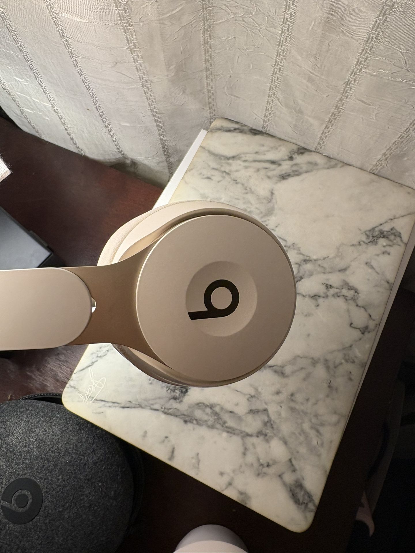 Beats Solo Beige
