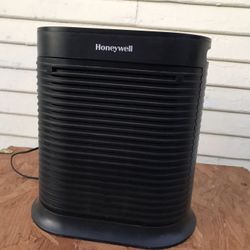 Honeywell HEPA Air Purifier 