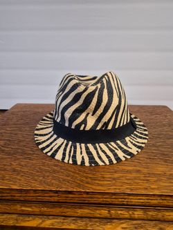 Fair Weather Accesories Women's Woven Paper Straw Fedora Hat